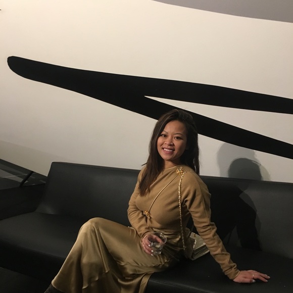 Meet your Posher, Crystal - Picture 2 of 3